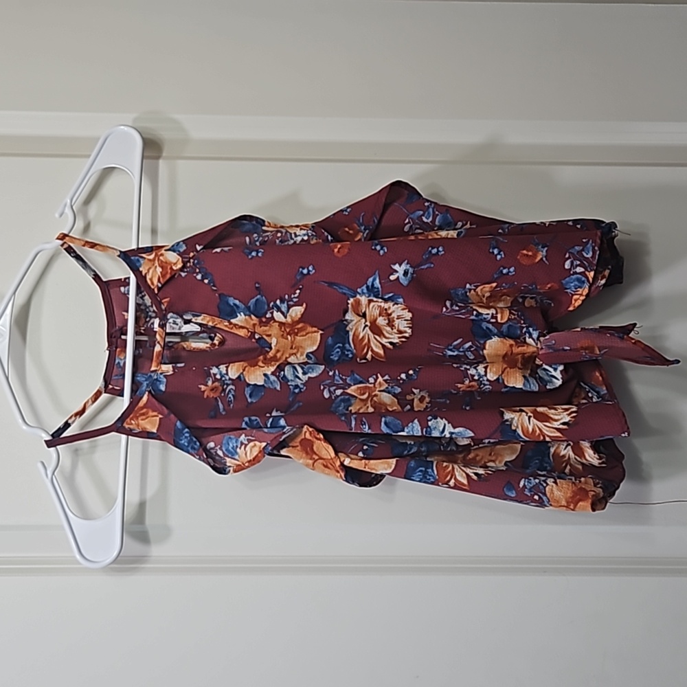 Agaci Flower tank Top Size Small Knot Front